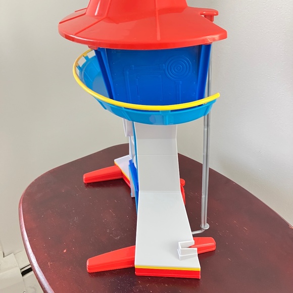 PAW PATROL Lookout Playset with Marshall & Rubble Action Figures - Picture 10 of 16